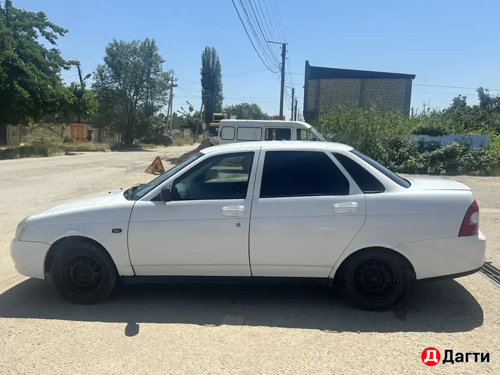 LADA (ВАЗ) Priora, 2011 года