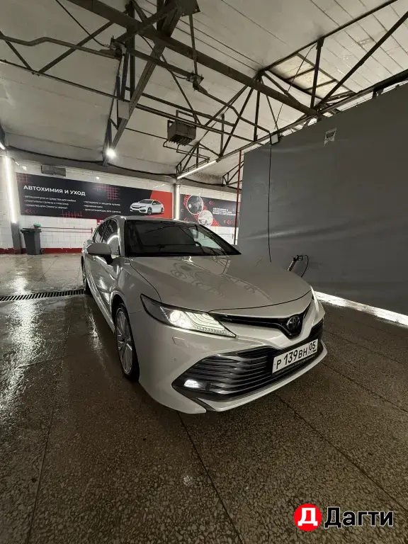 Toyota Camry, 2019 года