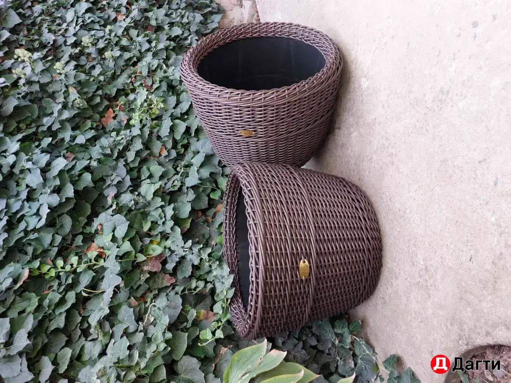 кашпо из ротанга