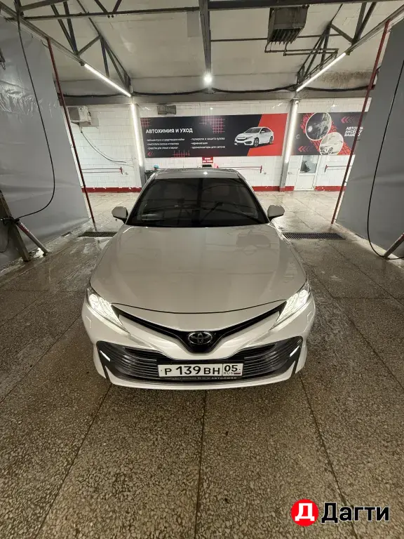 Toyota Camry, 2019 года