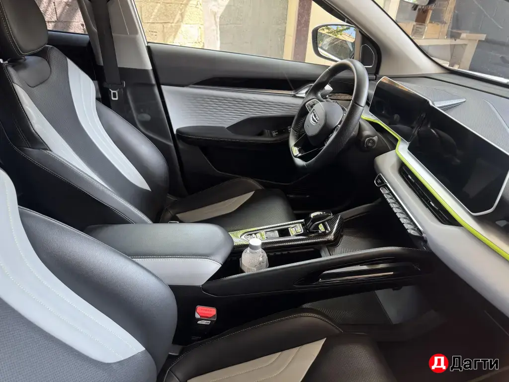 Geely Coolray, 2023 года