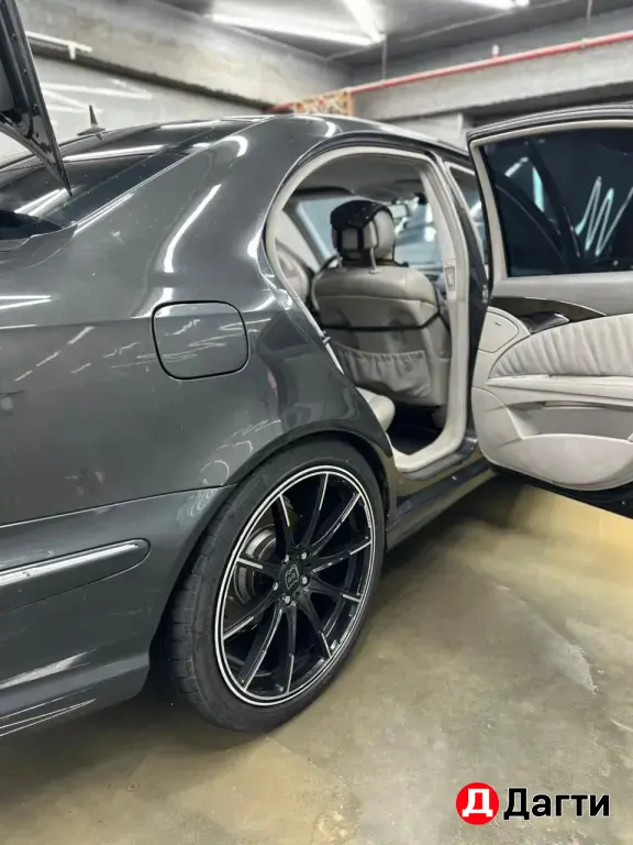 Mercedes-Benz E-Класс, 2002 года