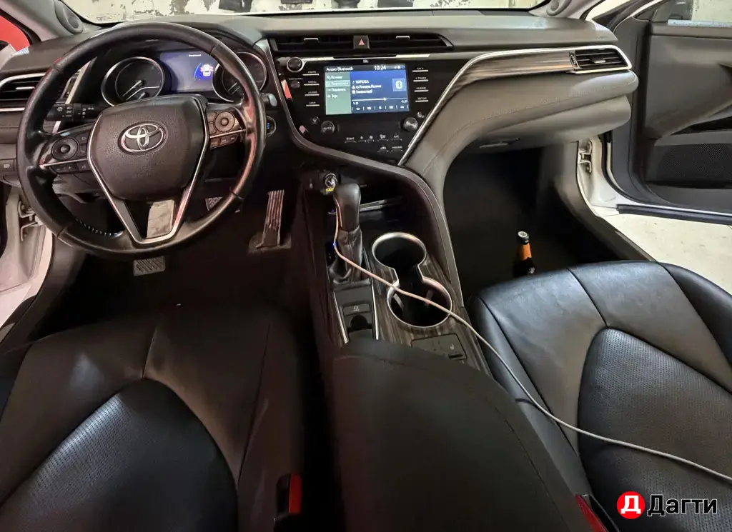 Toyota Camry, 2019 года