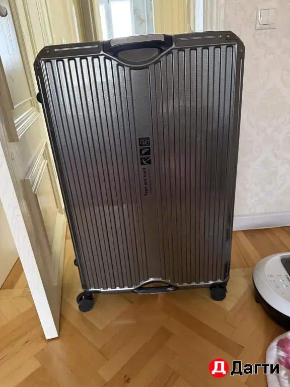 чемодан большой