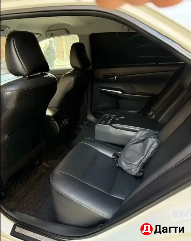 Toyota Camry, 2015 года