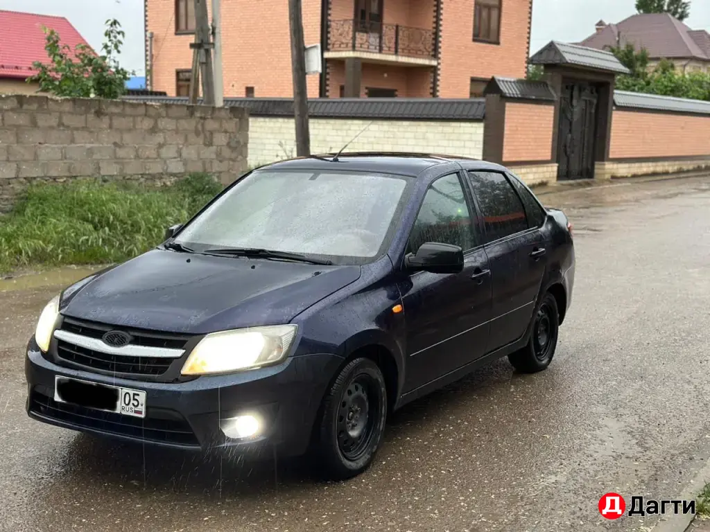 LADA (ВАЗ) Granta, 2013 года