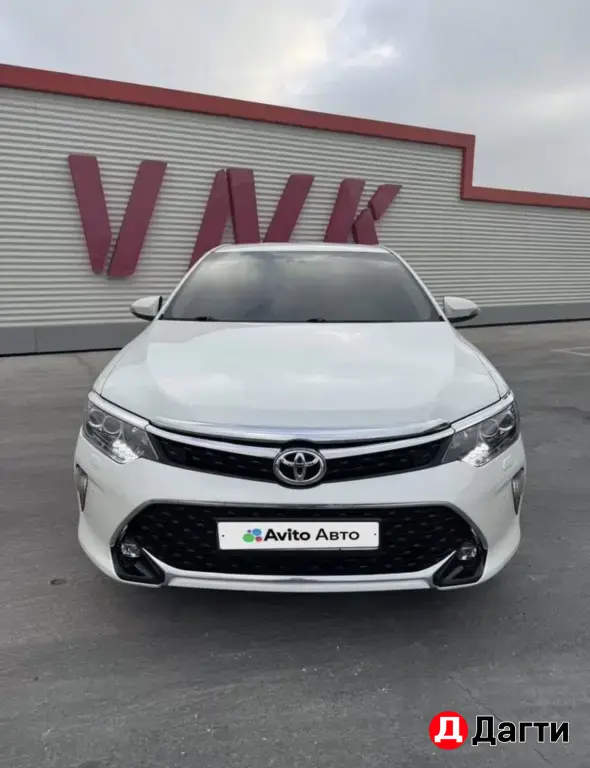 Toyota Camry, 2015 года