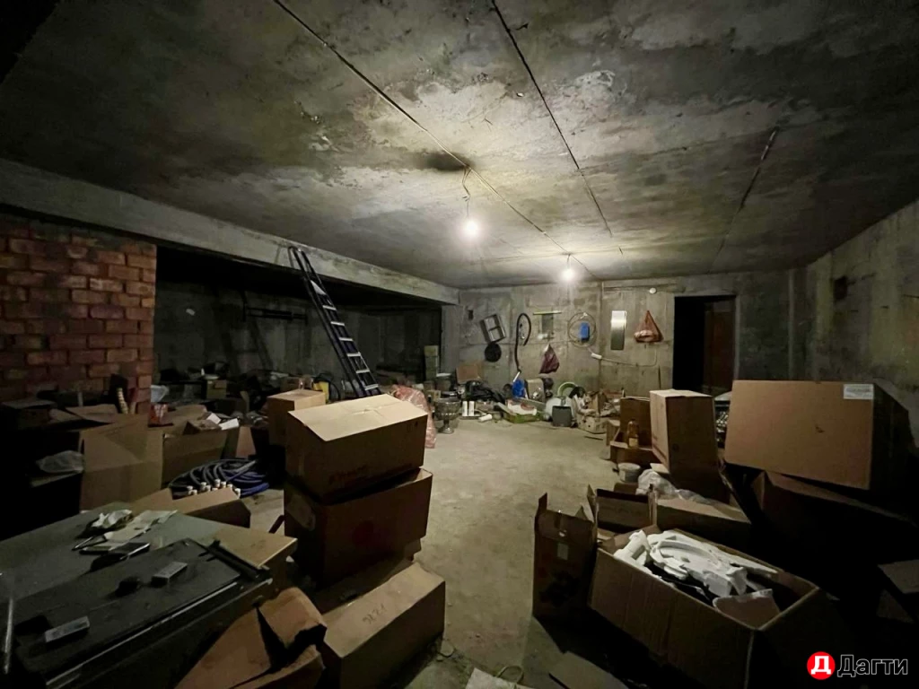 Помещение свободного назначения, 168 м², Собственник