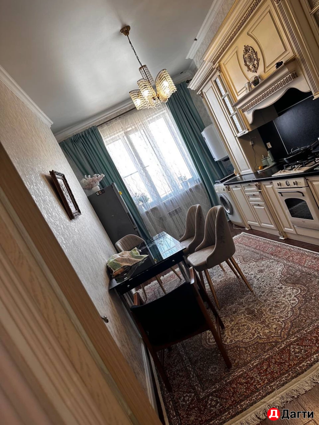 Квартира, 2 комнаты, 81 м², Агент