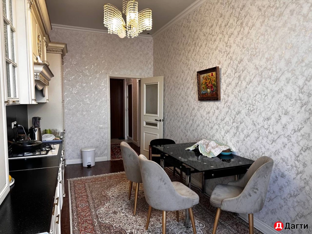 Квартира, 2 комнаты, 81 м², Агент