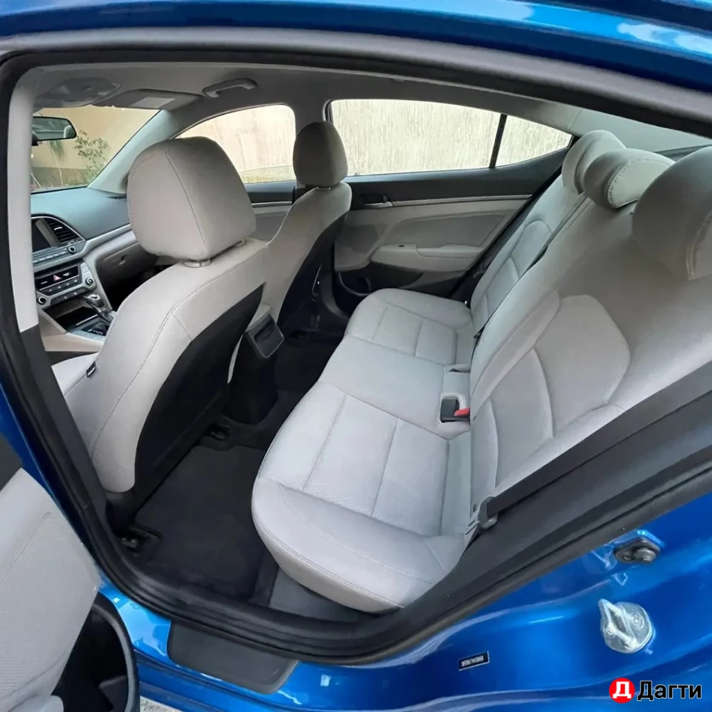 Hyundai Elantra, 2017 года