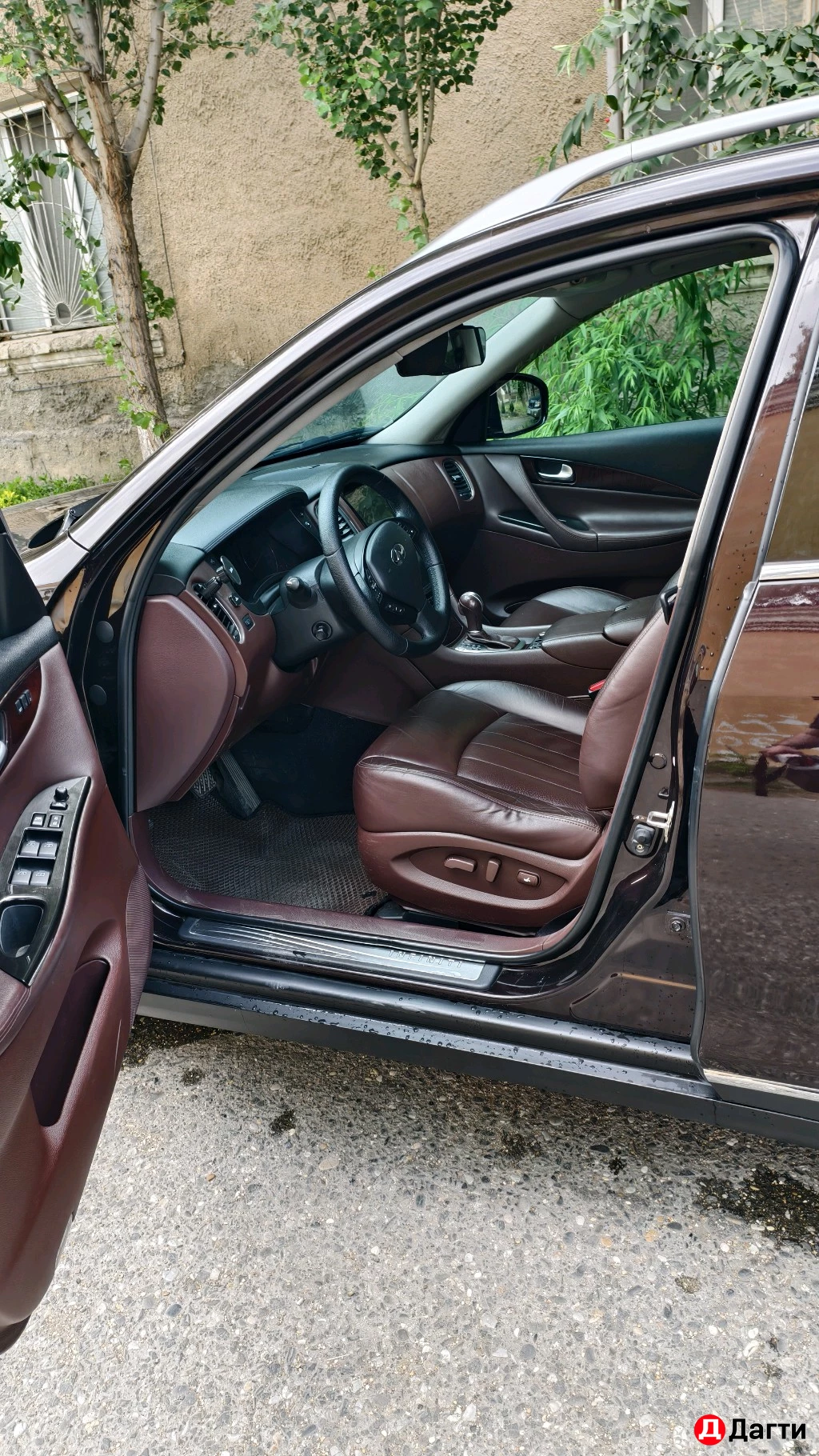 Infiniti EX, 2010 года