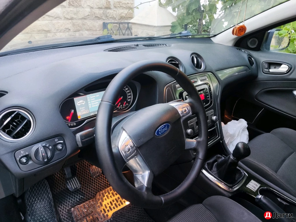Ford Mondeo, 2010 года