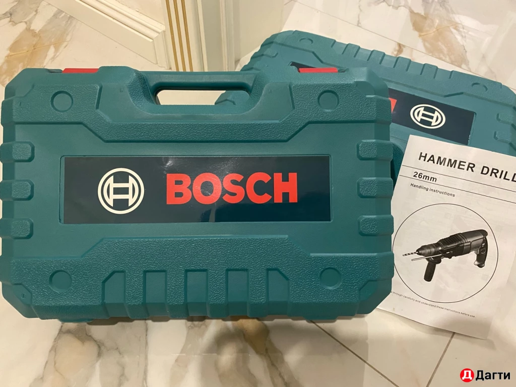 Перфоратор bosch новый + сверла 5 шт + патрон
