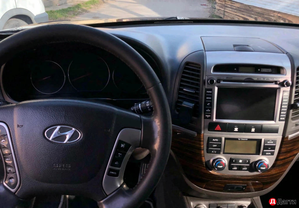 Hyundai Santa Fe, 2012 года