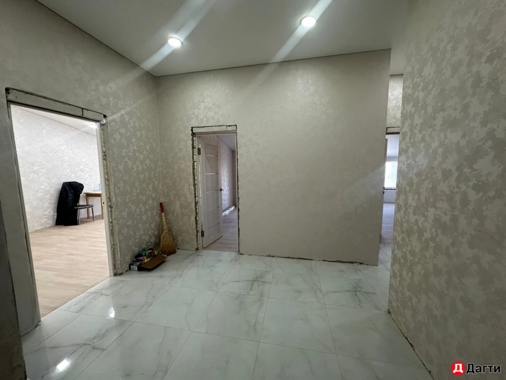 Квартира, 2 комнаты, 82 м², Собственник