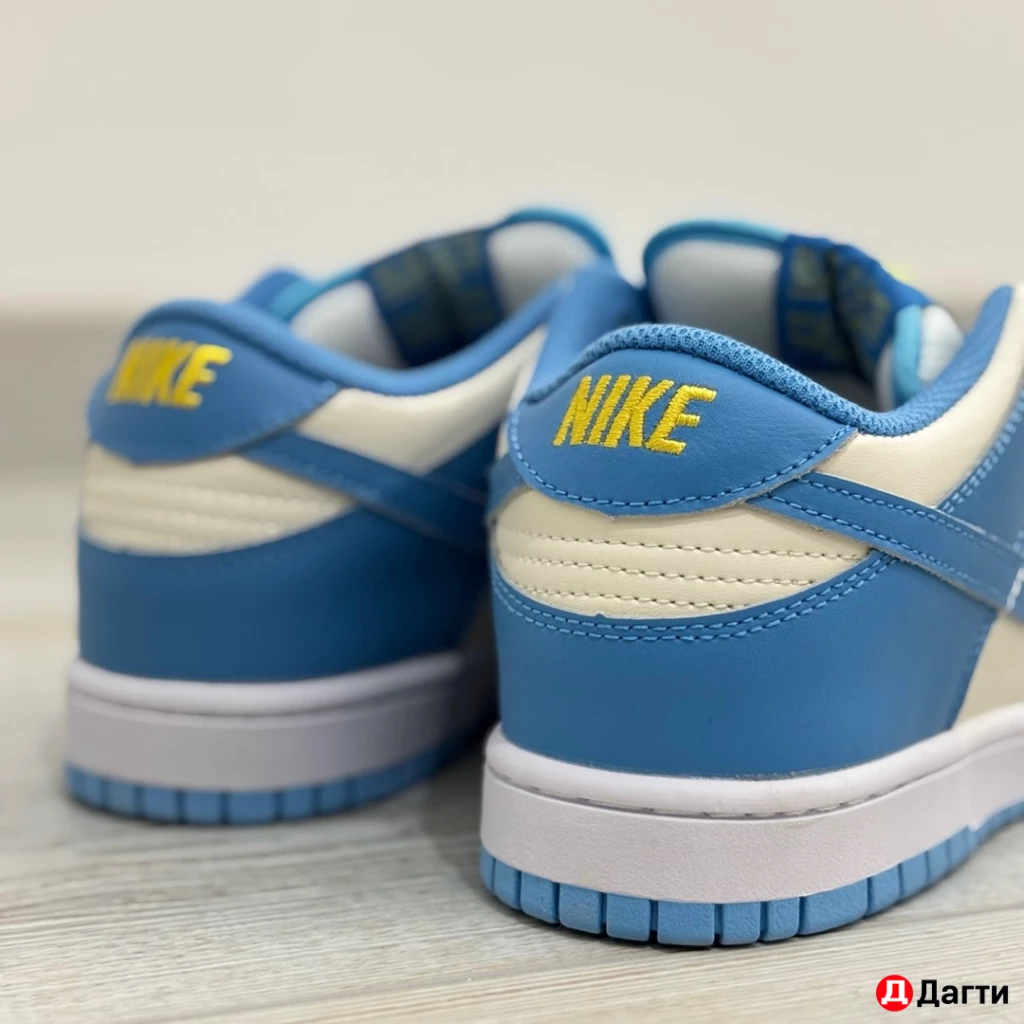 Кроссовки Nike dunk low