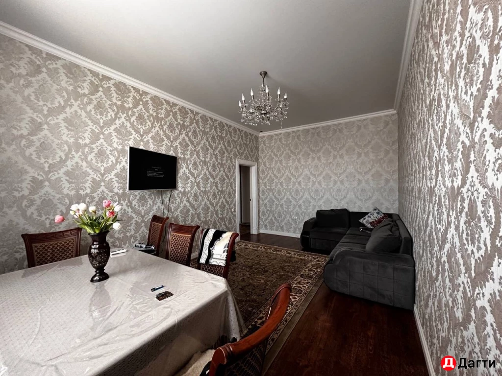 Квартира, 2 комнаты, 81 м², Агент