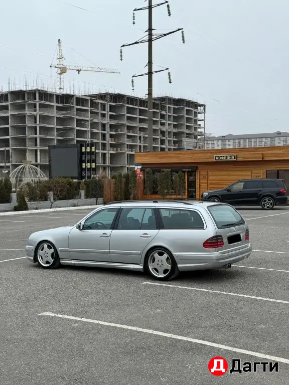 Mercedes-Benz E-Класс, 2000 года