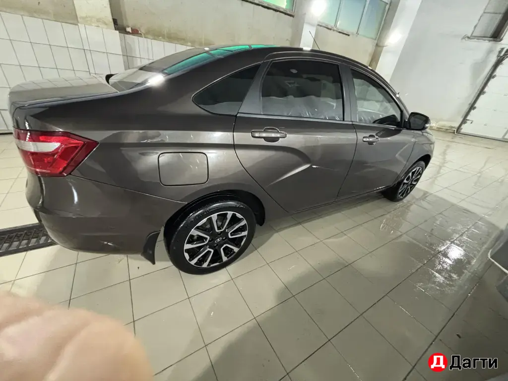 LADA (ВАЗ) Vesta, 2020 года