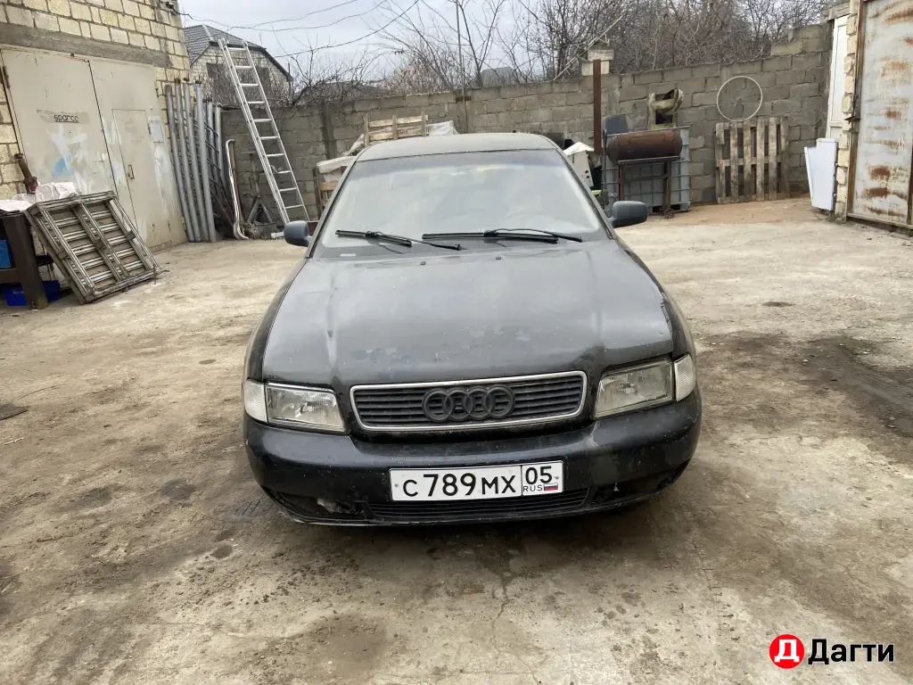 Audi A4, 1995 года