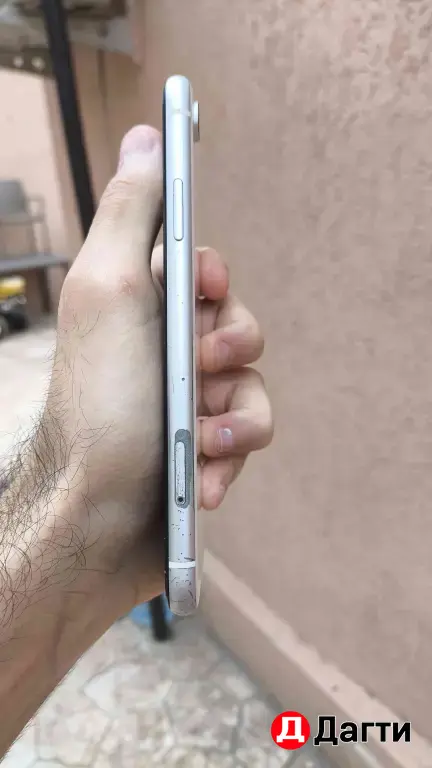 iPhone XR на 64 Гб