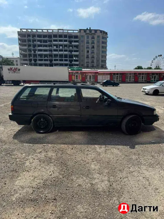 Volkswagen Passat, 1990 года