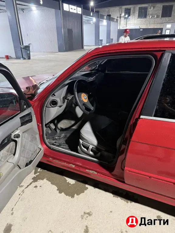 BMW 5 серии, 1992 года