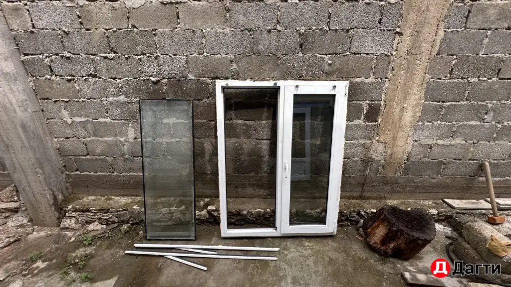 2 Пластиковых окна размер 150x113 см