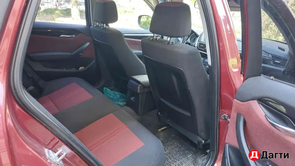 BMW X1, 2011 года