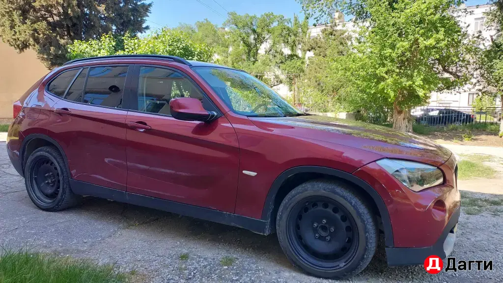 BMW X1, 2011 года