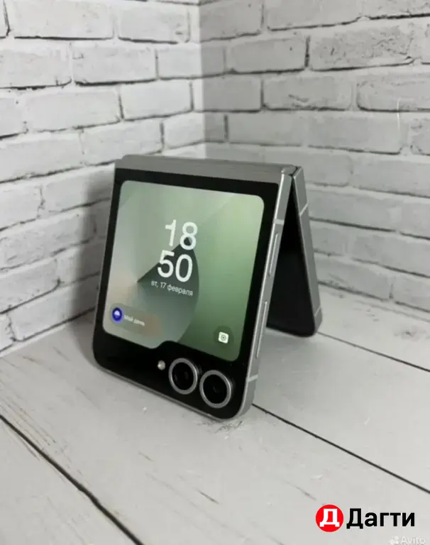 Samsung Galaxy Z Flip6 256GB Green.