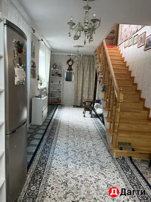 продаю дом , уютные светлые комнаты без сырости,
