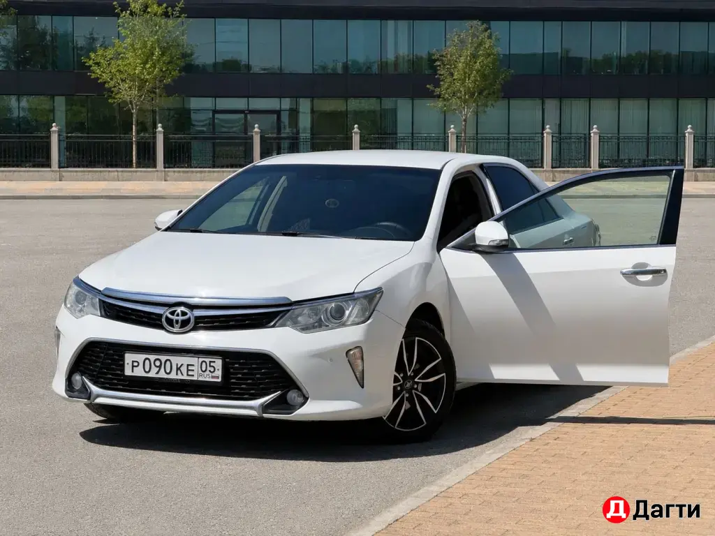 Toyota Camry, 2014 года