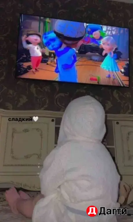 Няня у себя на дому.