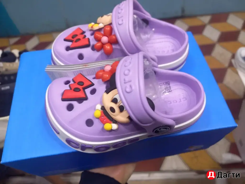 Тапочки Crocs