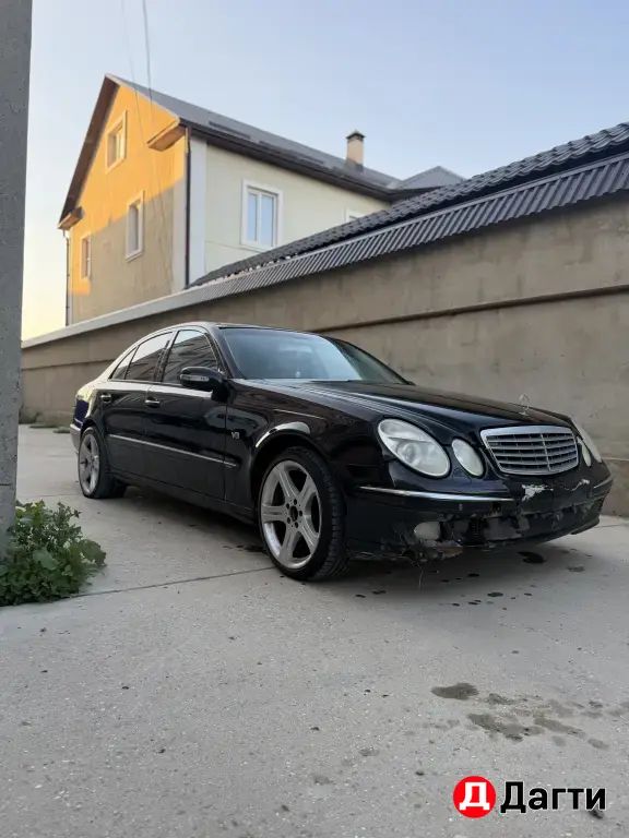 Mercedes-Benz E-Класс, 2004 года