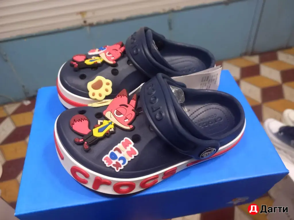 Тапочки Crocs