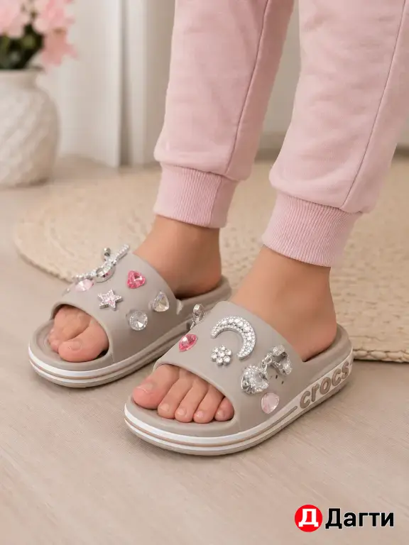 Тапочки Crocs