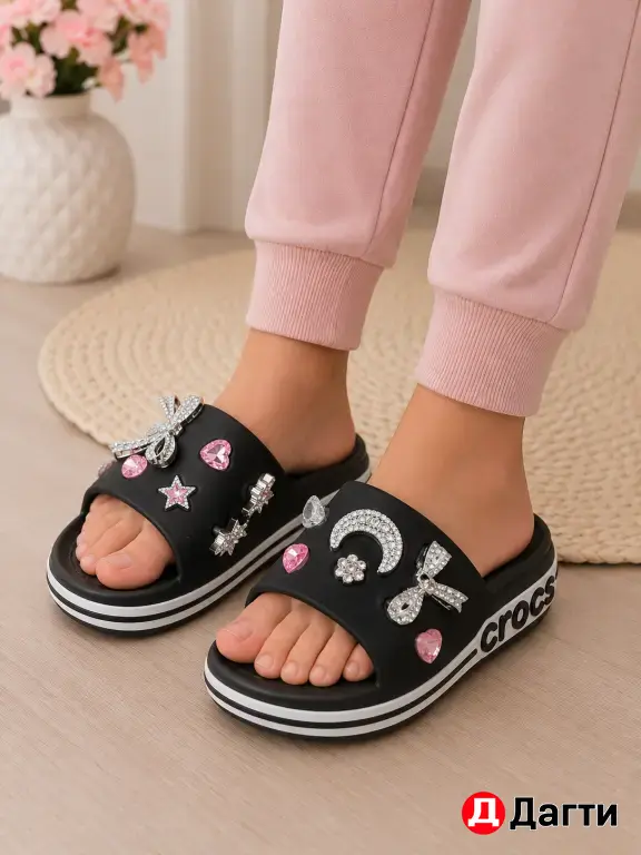 Тапочки Crocs