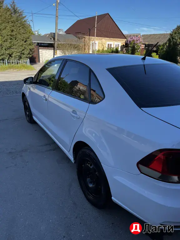 Volkswagen Polo, 2016 года