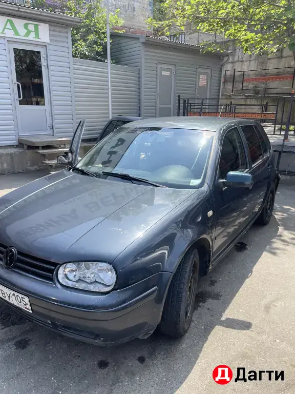 Volkswagen Golf, 2001 года