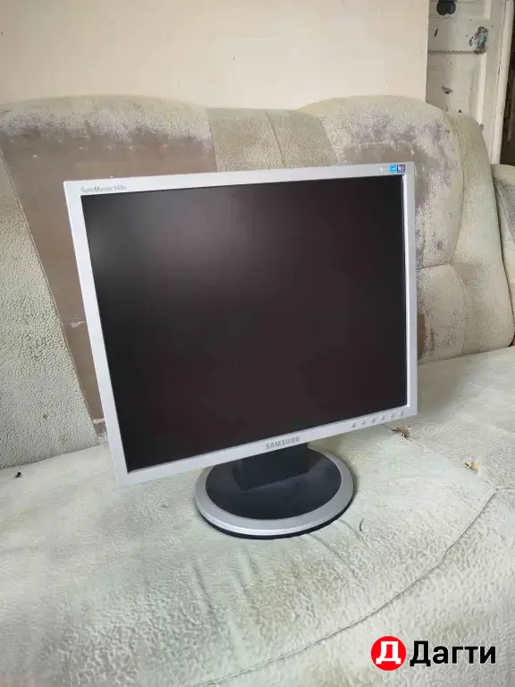 Монитор SAMSUNG