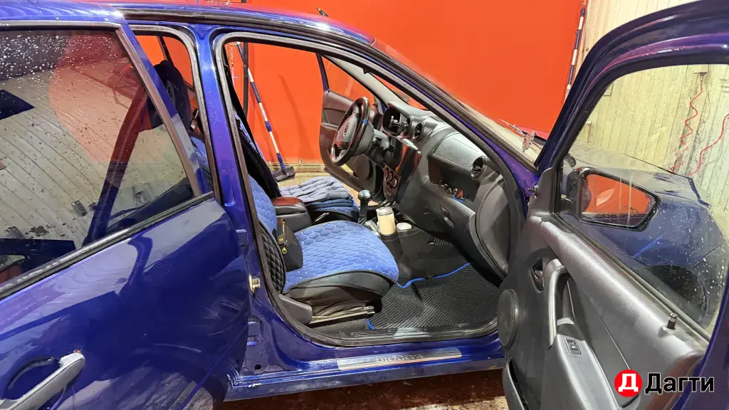 LADA (ВАЗ) Granta, 2013 года