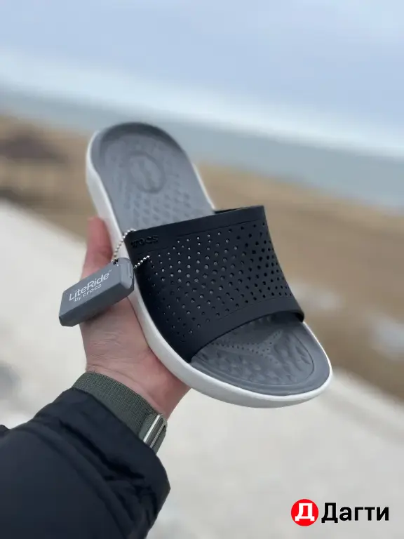 тапочки Crocs