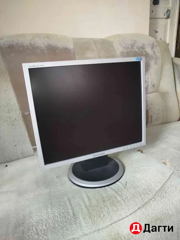 Монитор SAMSUNG