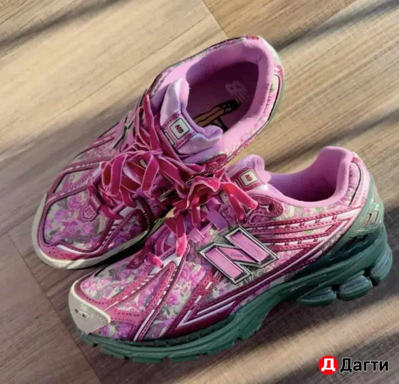 кроссовки new balance