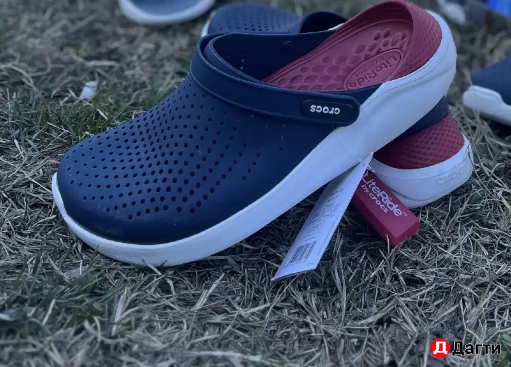 тапочки Crocs