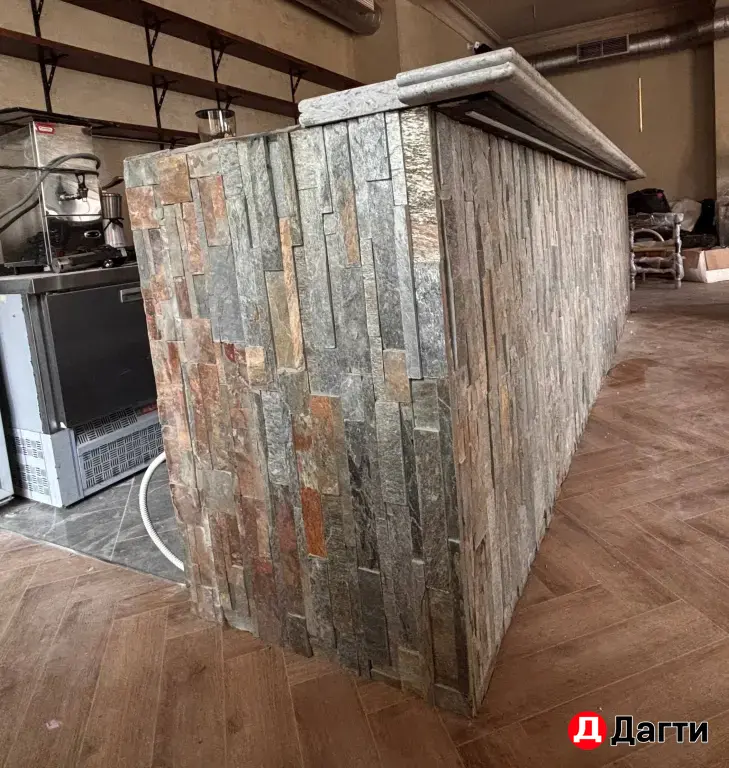 плиточник, кафельщик