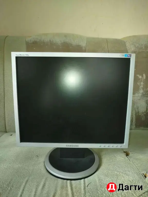 Монитор SAMSUNG